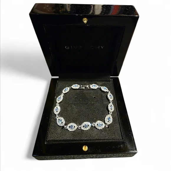 Givenchy Crystal Flex Bracelet 7.25" - Picture 2 of 3